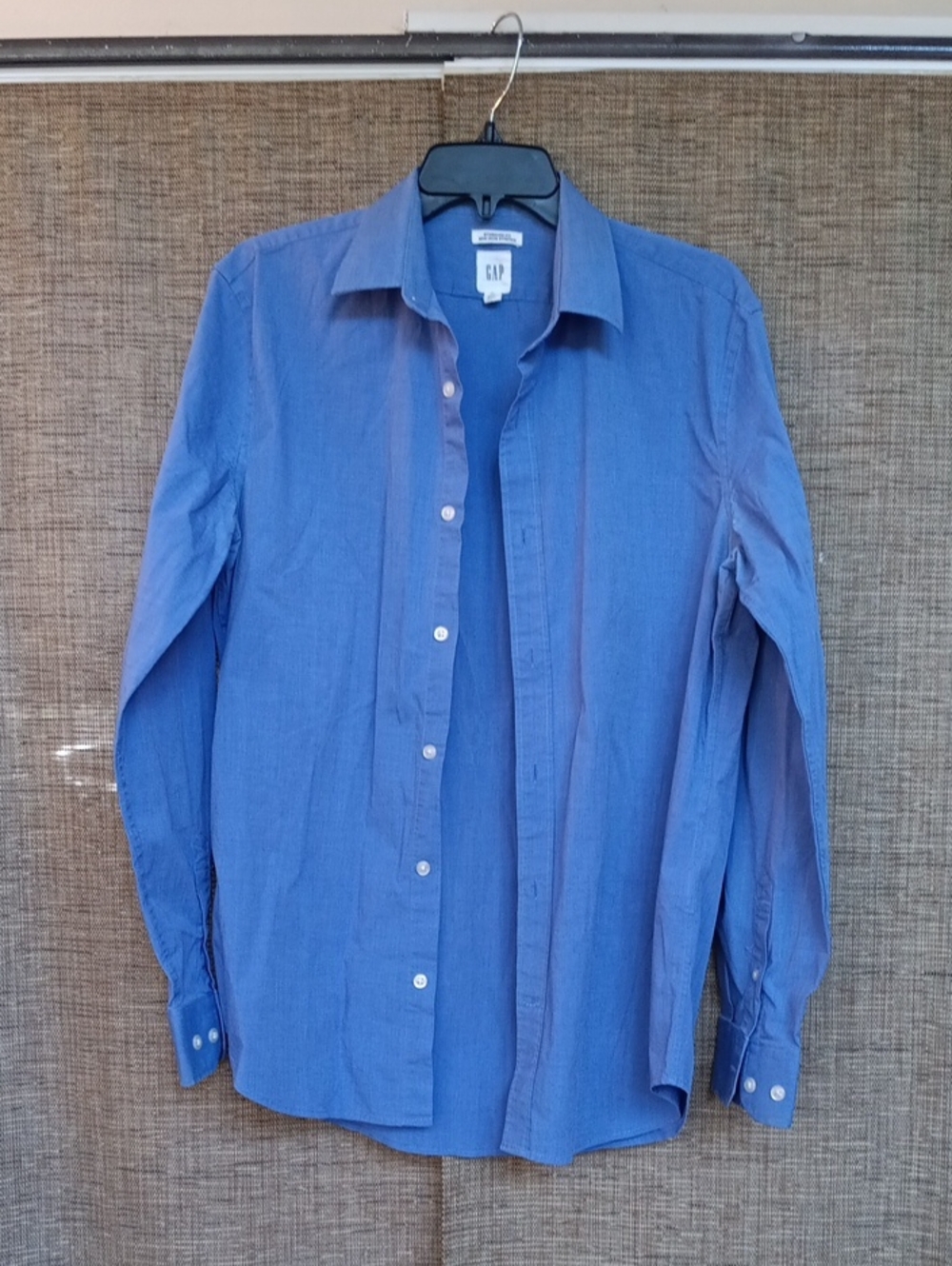 GAP Men's Light Blue Dress Shirt